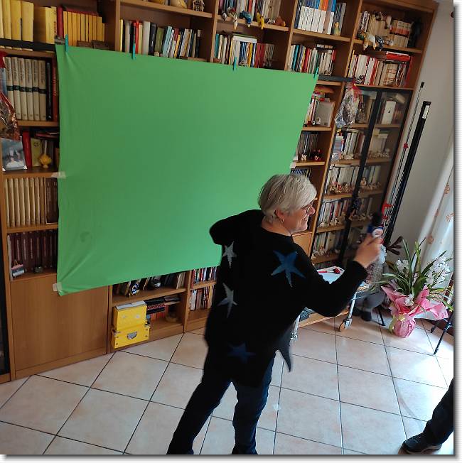 Clicca per scorrere le foto originali ingrandite